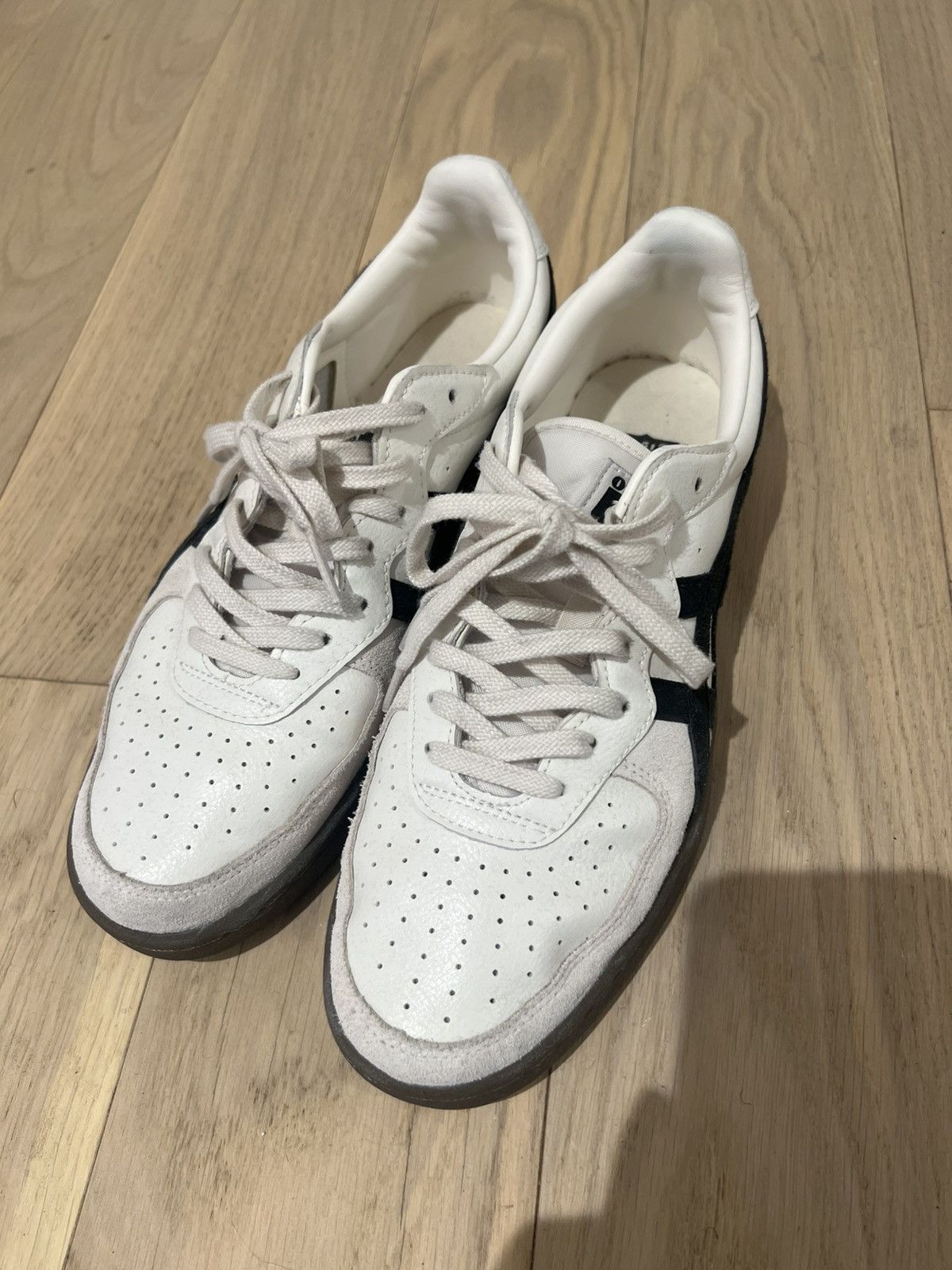 Onitsuka Tiger Onitsuka Tiger GSM Cream Black US9 27cm | Grailed