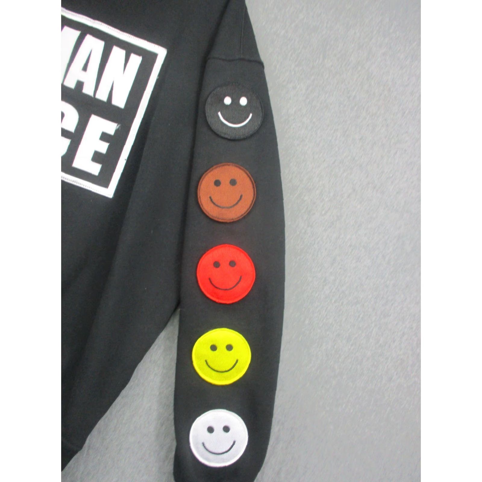 Vintage Blacktag Sweatshirt Men 2XL Black Graphic Print Human Race Smiley Patch Crewneck Pullover Size US XXL / EU 58 / 5 - 2 Thumbnail