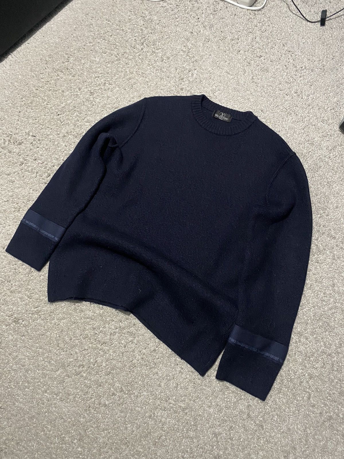 Valentino × Vintage Vintage Valentino Sport Jumper M Sweater basic y2k rare Size US M / EU 48-50 / 2 - 3 Thumbnail