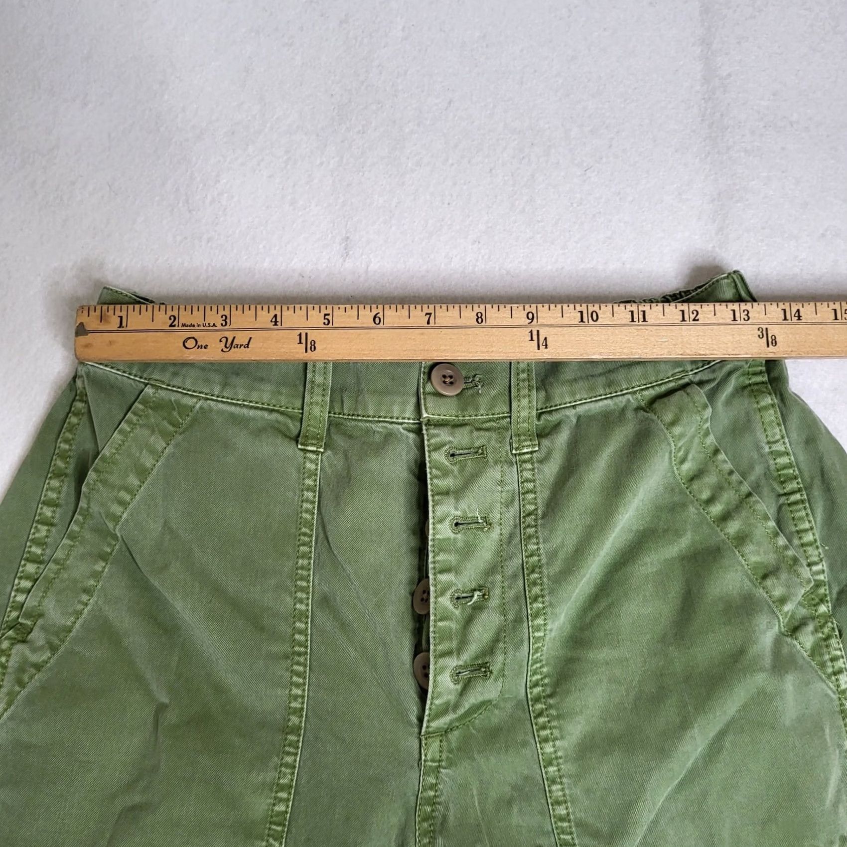 Madewell Madewell Women's Green Jogger Pants Size 26 Button Front Casual Regular Inseam 25 Tapered Waist 26 All Seasons Shirt? Size 26" / US 2 / IT 38 - 3 Thumbnail