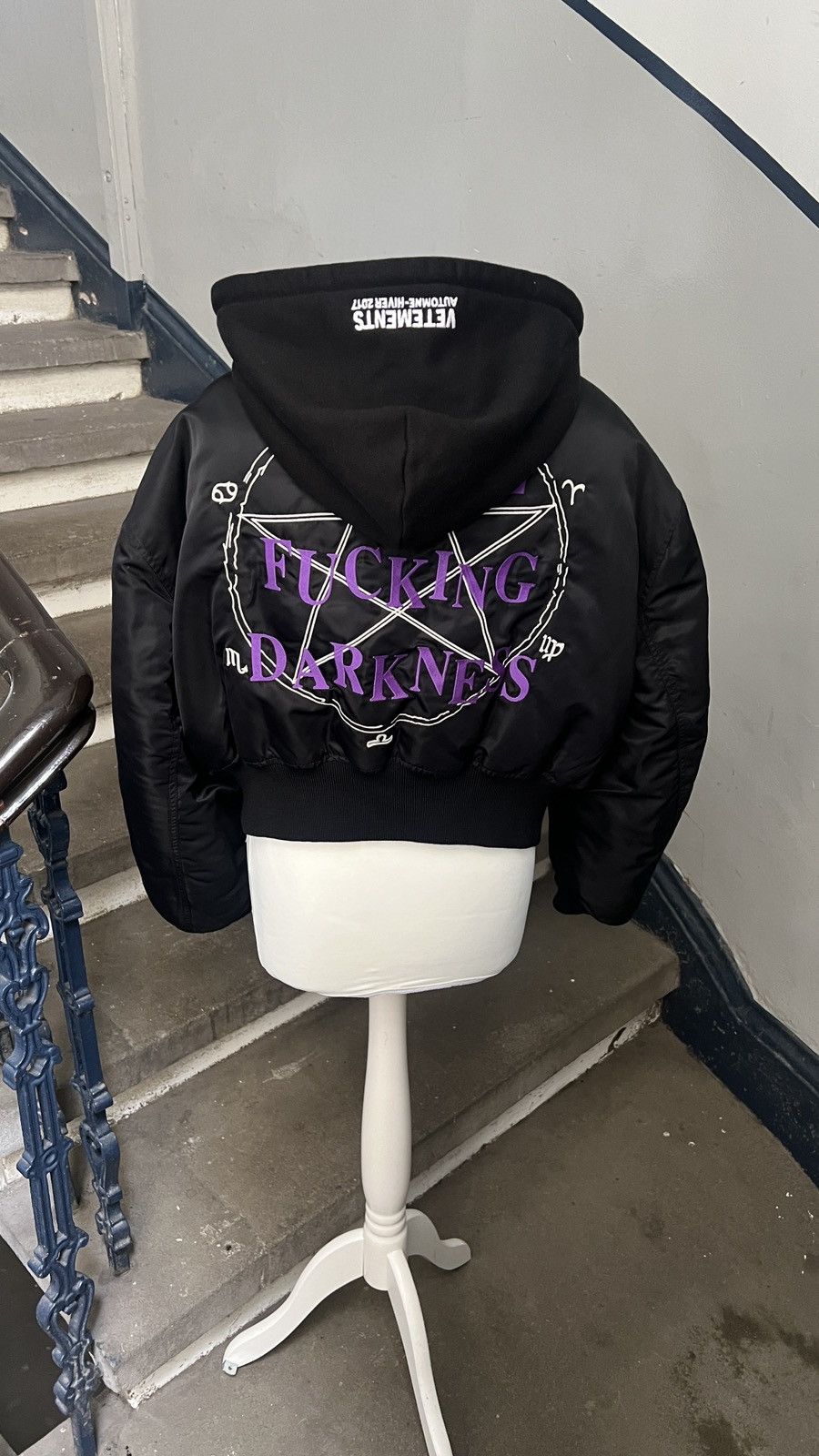Vetements Vetements Total Darkness TFD Bomber Size XS / US 0-2 / IT 36-38 - 4 Thumbnail