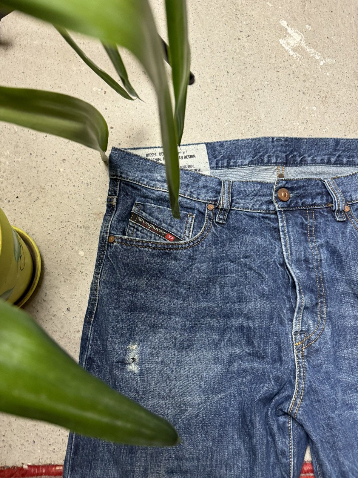 Diesel × Vintage Vintage Y2K Diesel Embroidered Logo Pocket Denim Jeans Pants Size US 32 / EU 48 - 5 Thumbnail