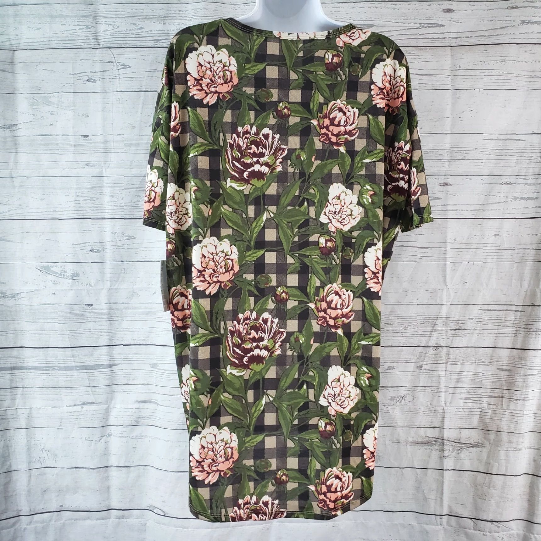 Vintage VINTAGE LuLaRoe Womens Irma top Sz XS Pink Green Floral Checkered Short Sleeve Size XS / US 0-2 / IT 36-38 - 4 Thumbnail