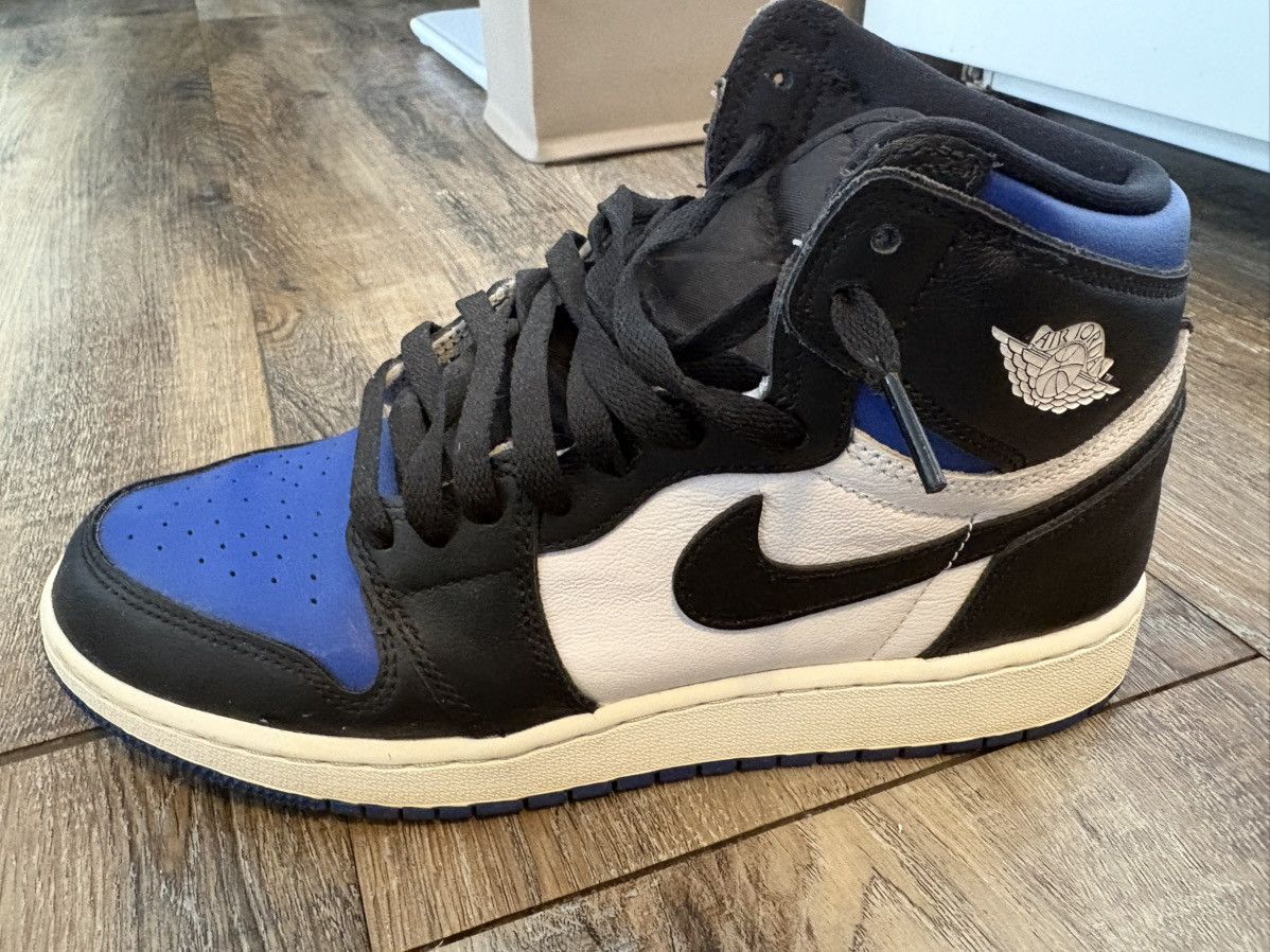 Jordan Brand Air Jordan 1 Retro High OG GS Royal Toe Size US 8.5 / IT 38.5 - 6 Thumbnail