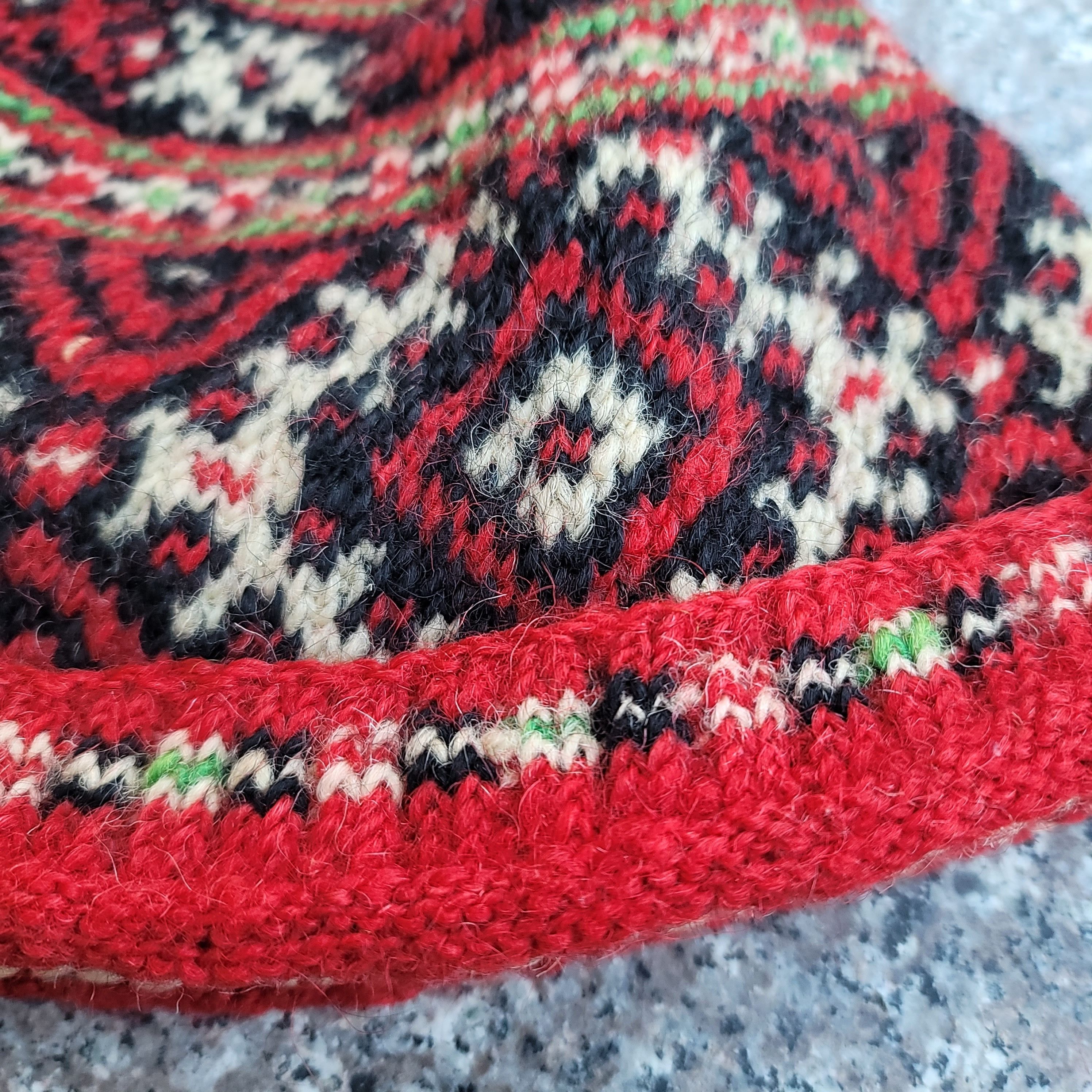 Handmade Hand-knitted wool beanie hat Size ONE SIZE - 2 Thumbnail