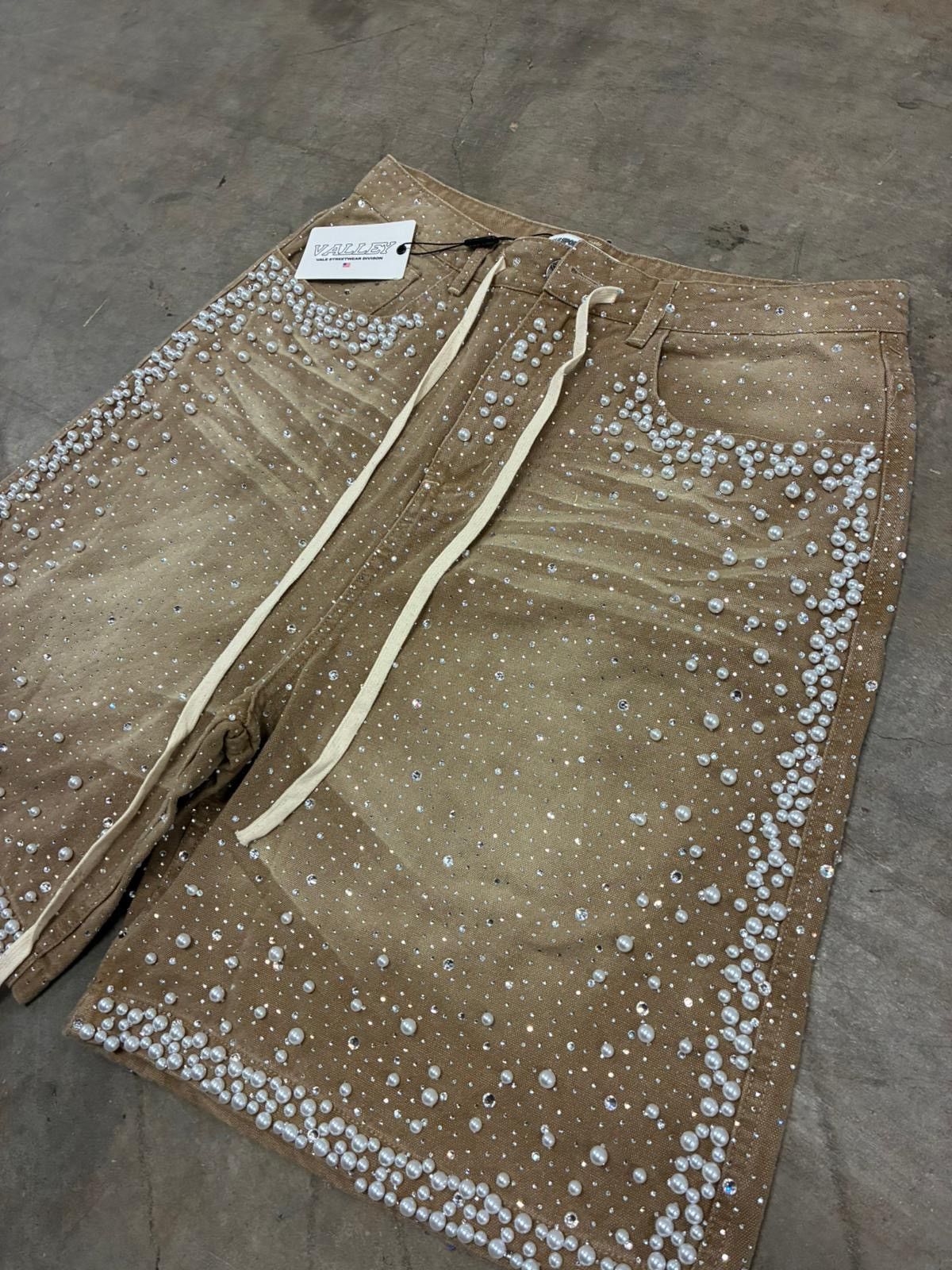 Vale Vale Valley Dreams Tan Sandstorm Jean Shorts Jorts 36 New Size US 36 / EU 52 - 4 Thumbnail