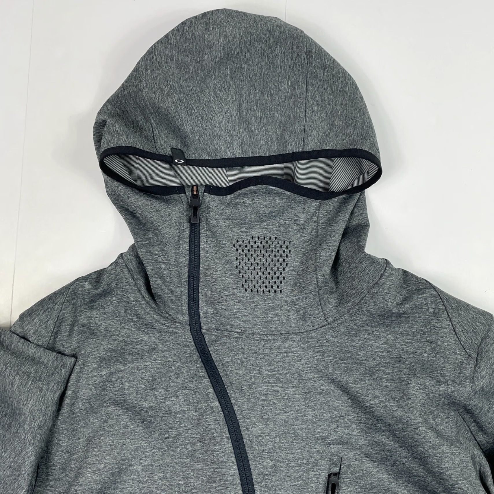 Oakley Oakley Jacket Mens Large Gray Softshell Full Zip Breathable Wind-Resistant Pockets Reflective Size US L / EU 52-54 / 3 - 7 Thumbnail