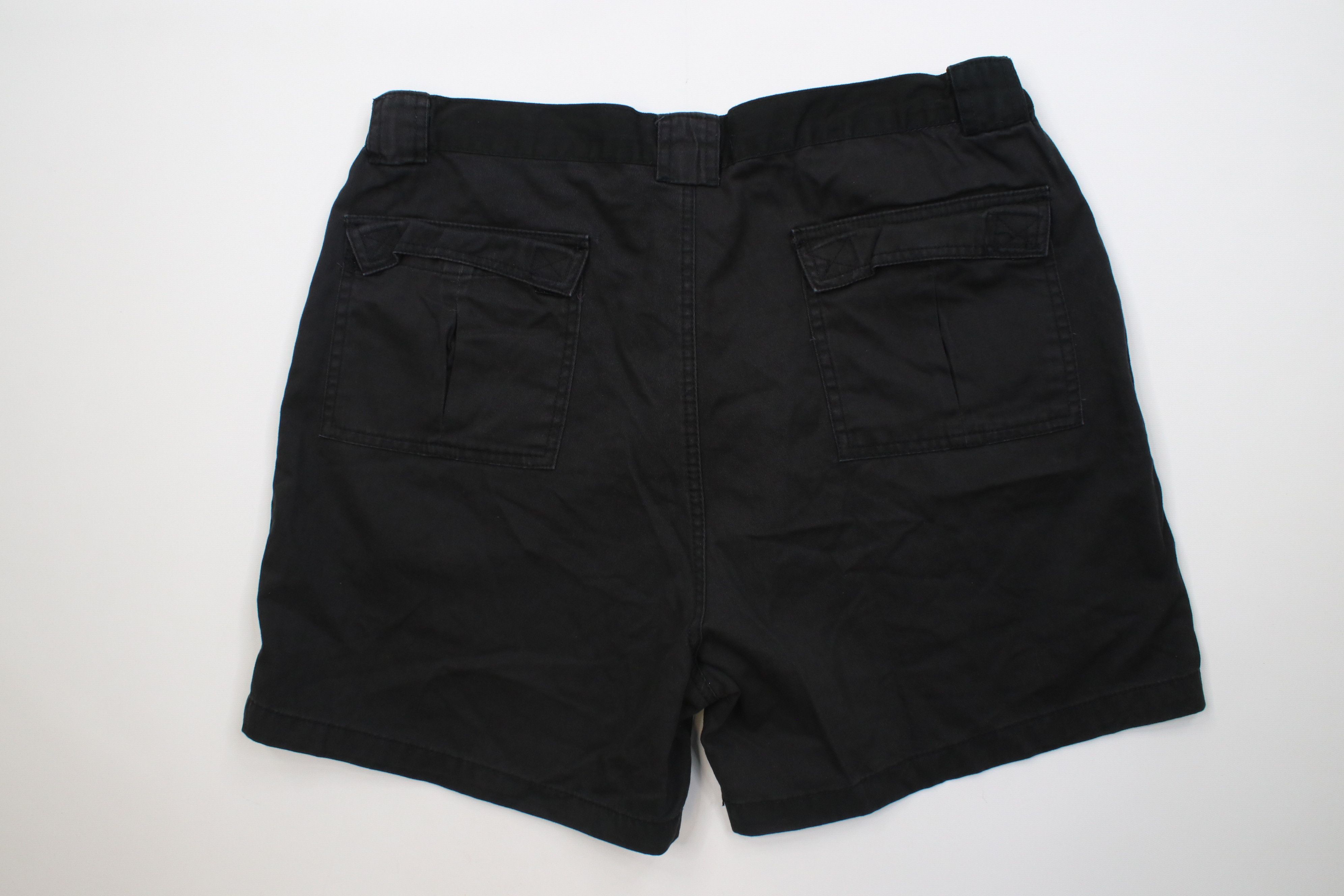Vintage Vintage 90s Streetwear Above Knee Utility Cargo Shorts Black Size US 40 / EU 56 - 8 Thumbnail