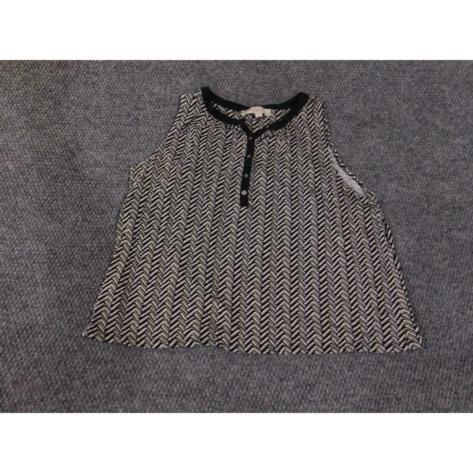 Loft VINTAGE LOFT Blouse Womens Medium Black White Chevron Sleeveless Henley Button Top Tank Size M / US 6-8 / IT 42-44 - 2 Thumbnail