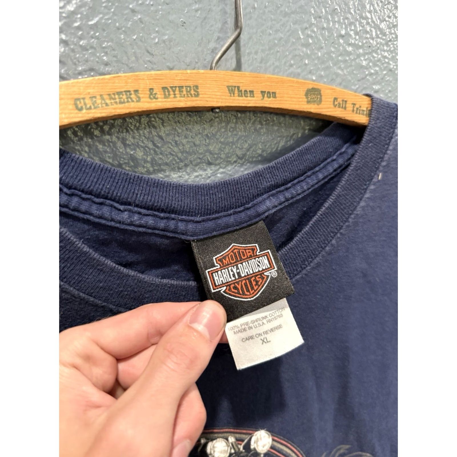 Harley Davidson VINTAGE Harley-Davidson Motorcycles Alaska Blue Tee Shirt XL Mens T-Shirt Blue Faded Vintage 90s Y2K Motorcycle Harley-Davidson Shirt XL Mens Size US XL / EU 56 / 4 - 5 Thumbnail