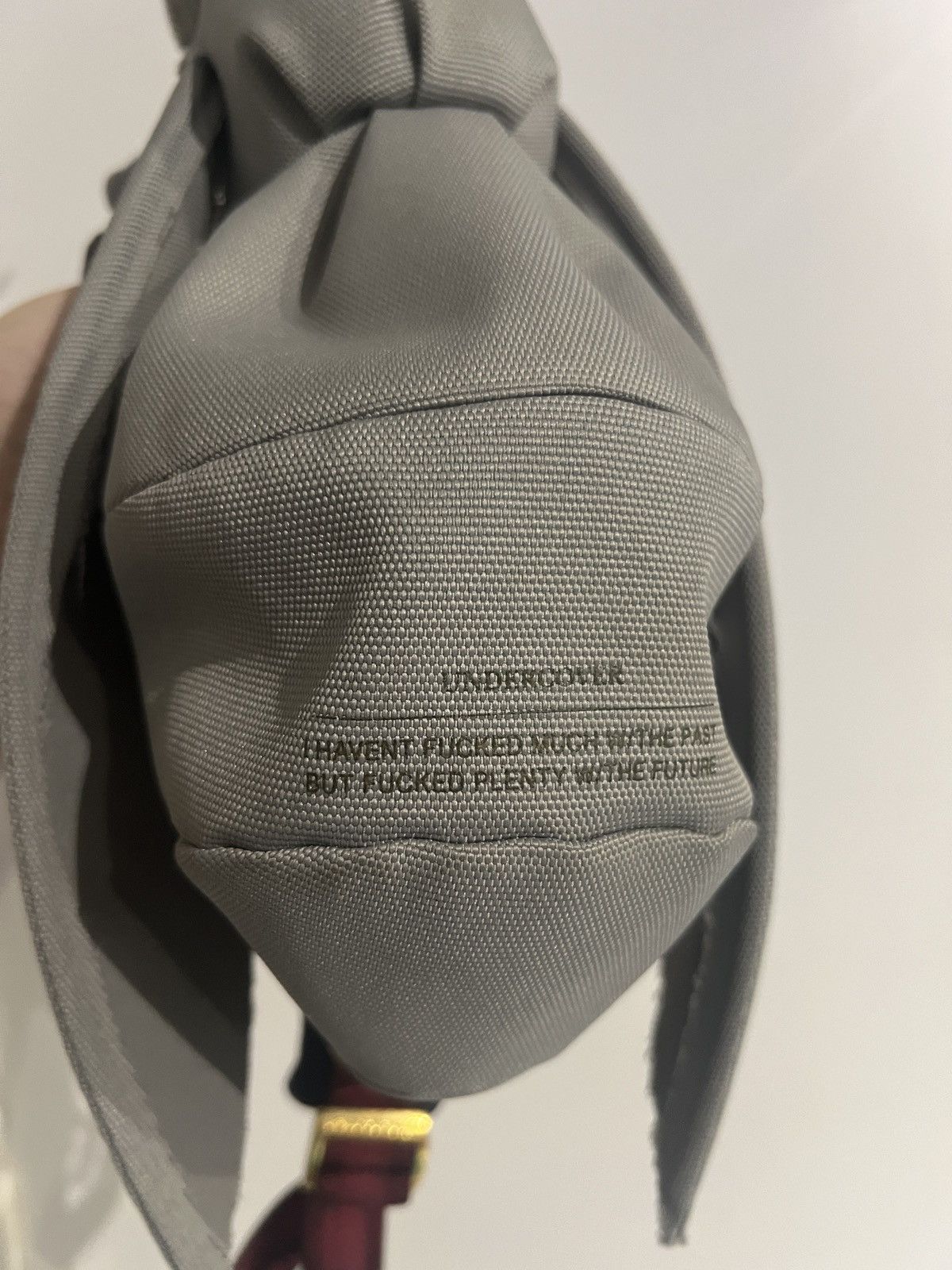 Jun Takahashi × Undercover FRIENDS AND FAMILY AW16 Undercover “Perfect Day” Wasp Bag Size ONE SIZE - 4 Thumbnail