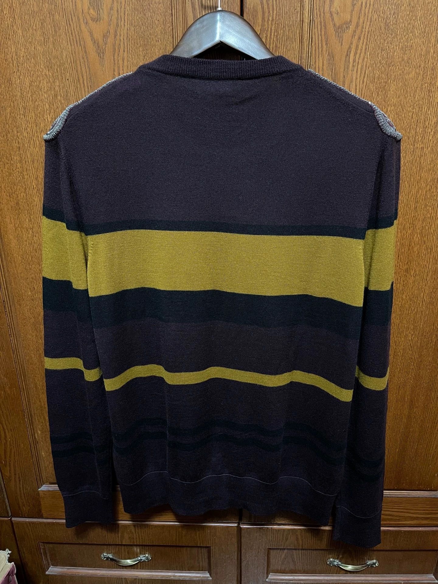 Dolce & Gabbana Dolce&Gabbana Oversized Wool Beaded Epaulettes Sweater Size US L / EU 52-54 / 3 - 2 Thumbnail
