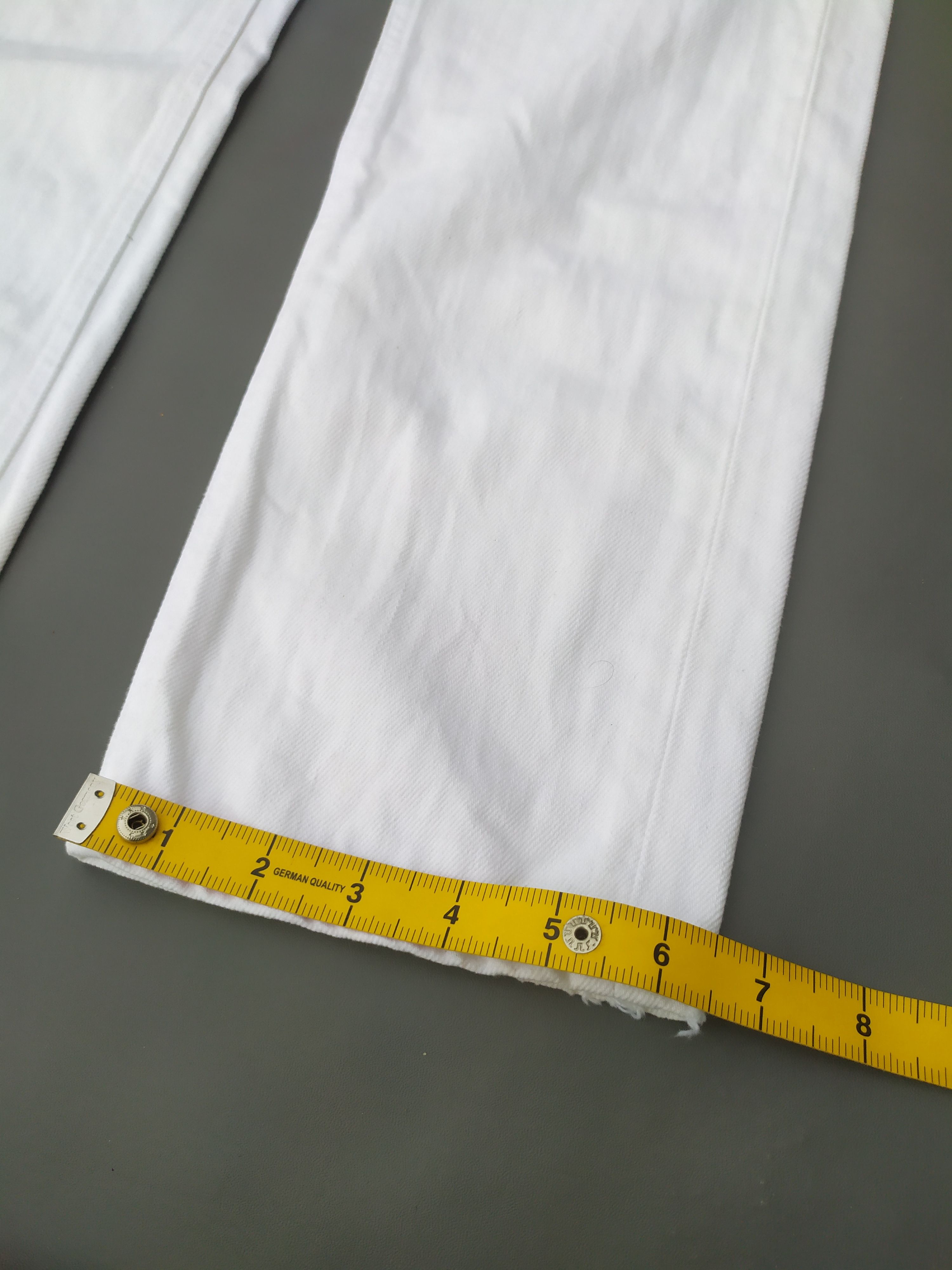 Acne Studios Acne Studios Boy White Distressed Jeans Size US 29 - 20 Thumbnail