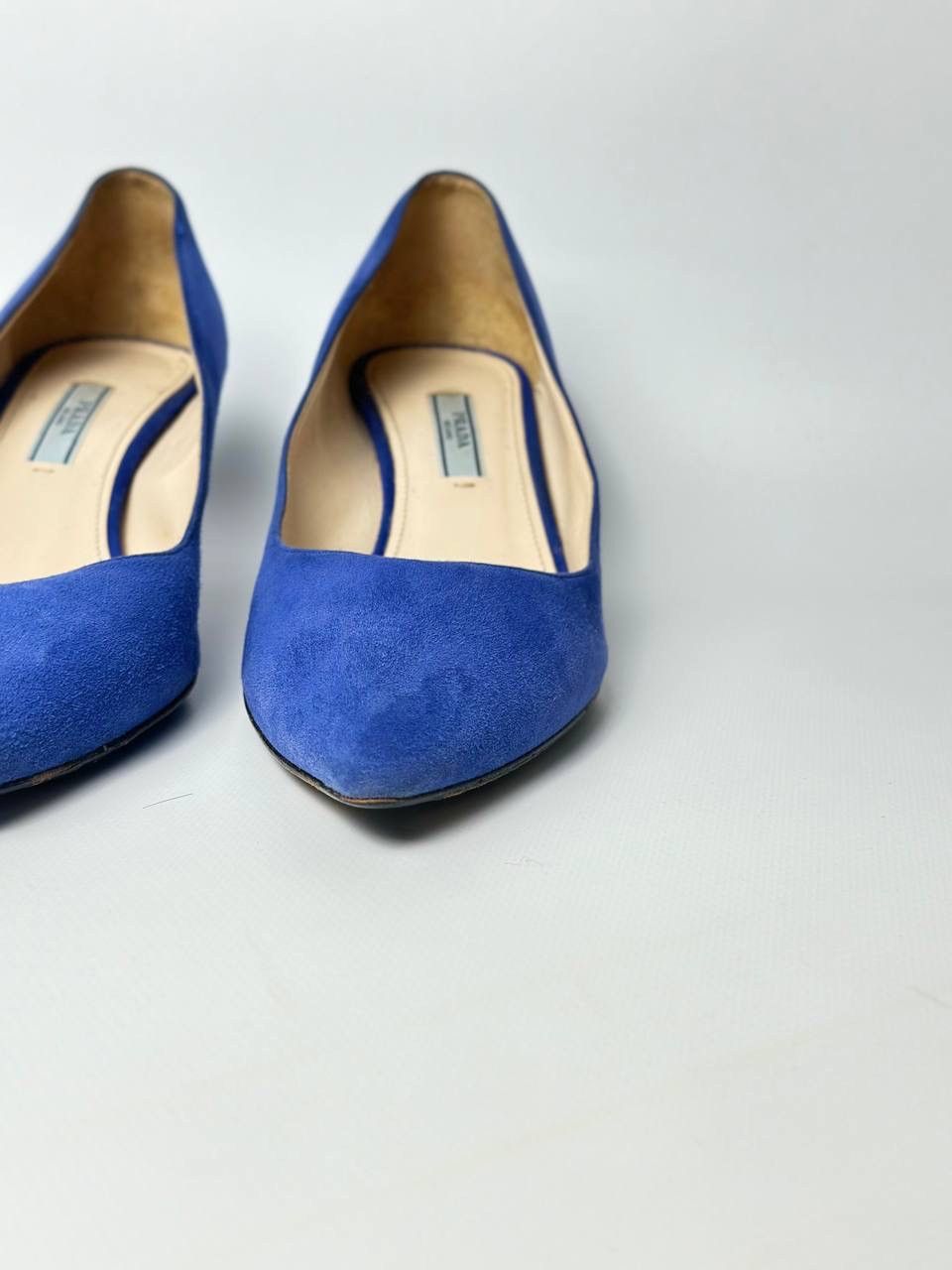 Prada Prada Kitten Heels Cute Eye Catching Royal Blue Suede Size US 9 / IT 39 - 10 Thumbnail