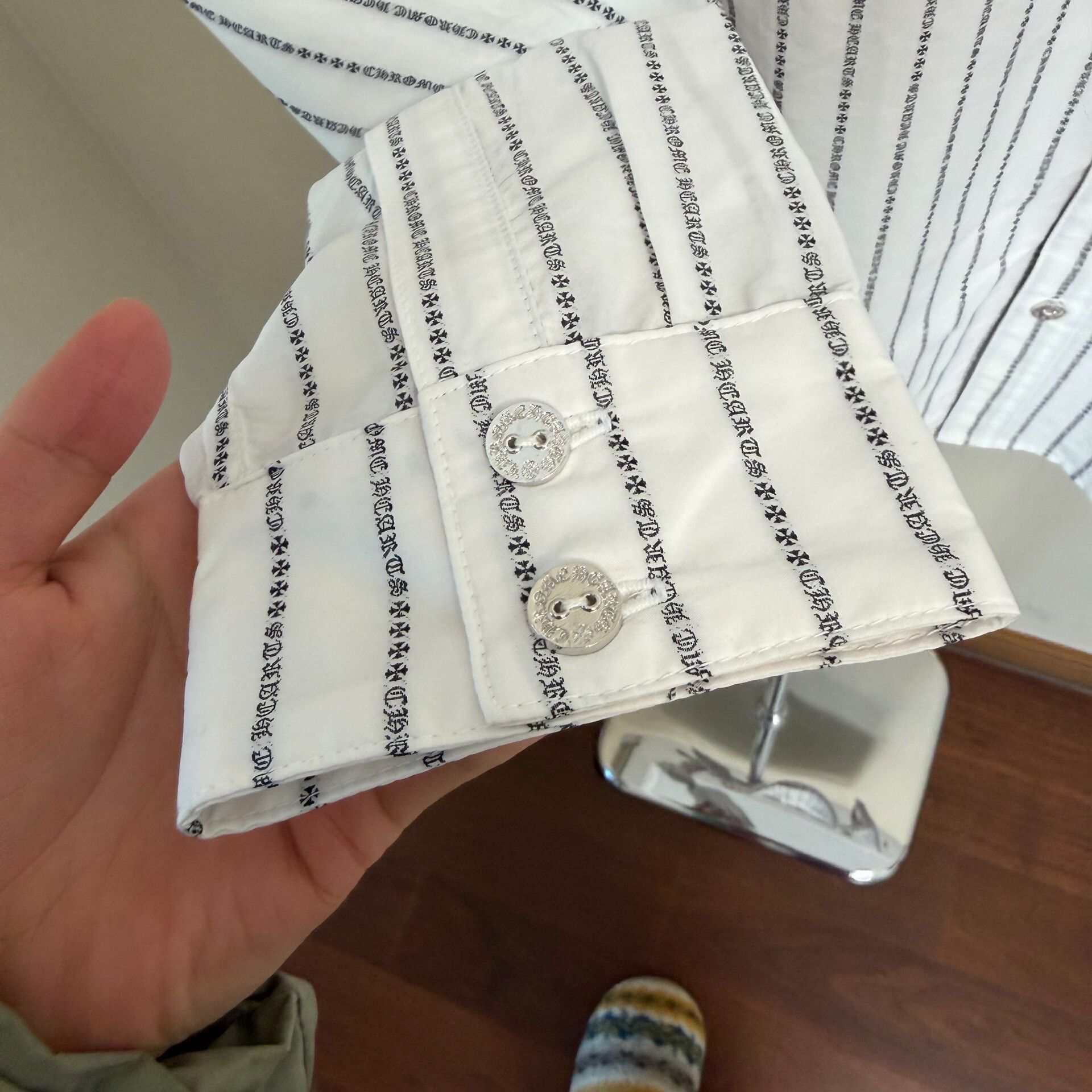 Chrome Hearts Chrome Hearts White Sanskrit Stripe Silver Button Shirt Size US XL / EU 56 / 4 - 8 Thumbnail