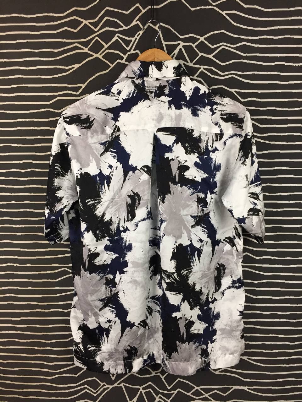 STUDIOUS STUDIOUS Japan Abstract Brushstroke Print Button Up Shirt Size US S / EU 44-46 / 1 - 5 Thumbnail