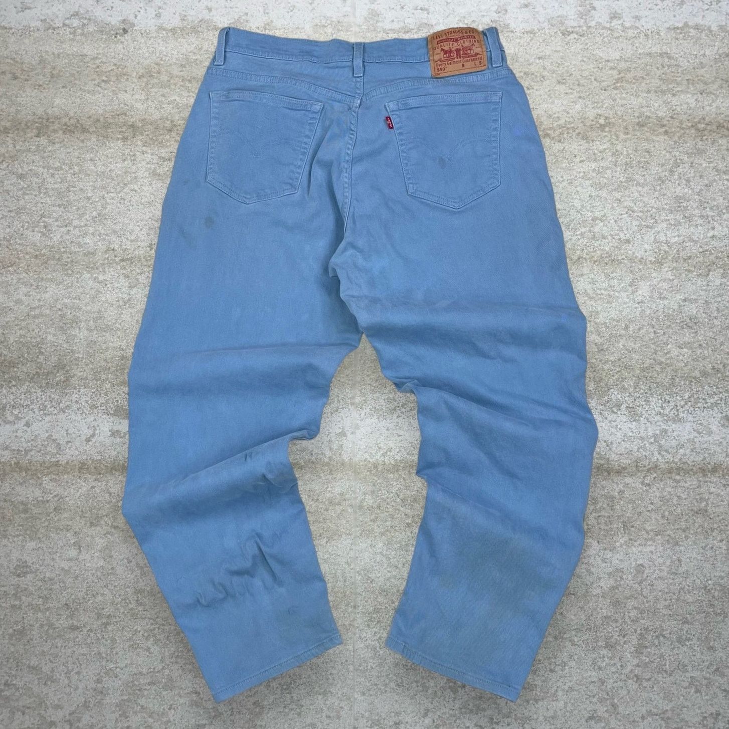 Levi's Vintage 90s Levis Jeans 550 36x30 Relaxed Light Blue Wash Size US 36 / EU 52 - 1 Thumbnail