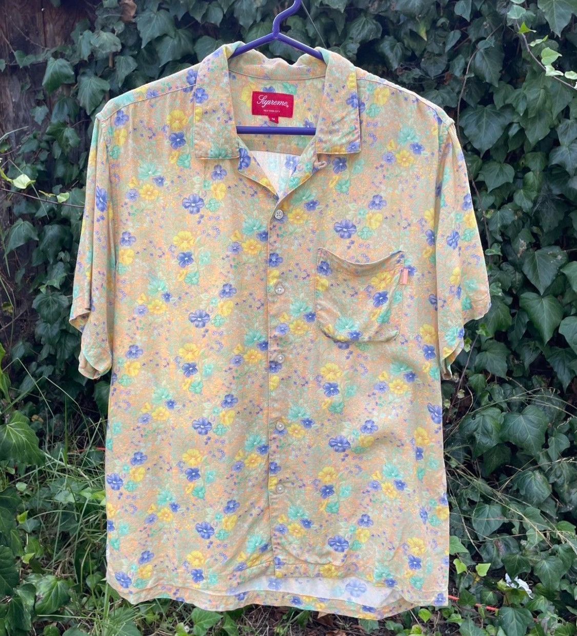 XL supreme Painted Floral Rayon Shirt - シャツ