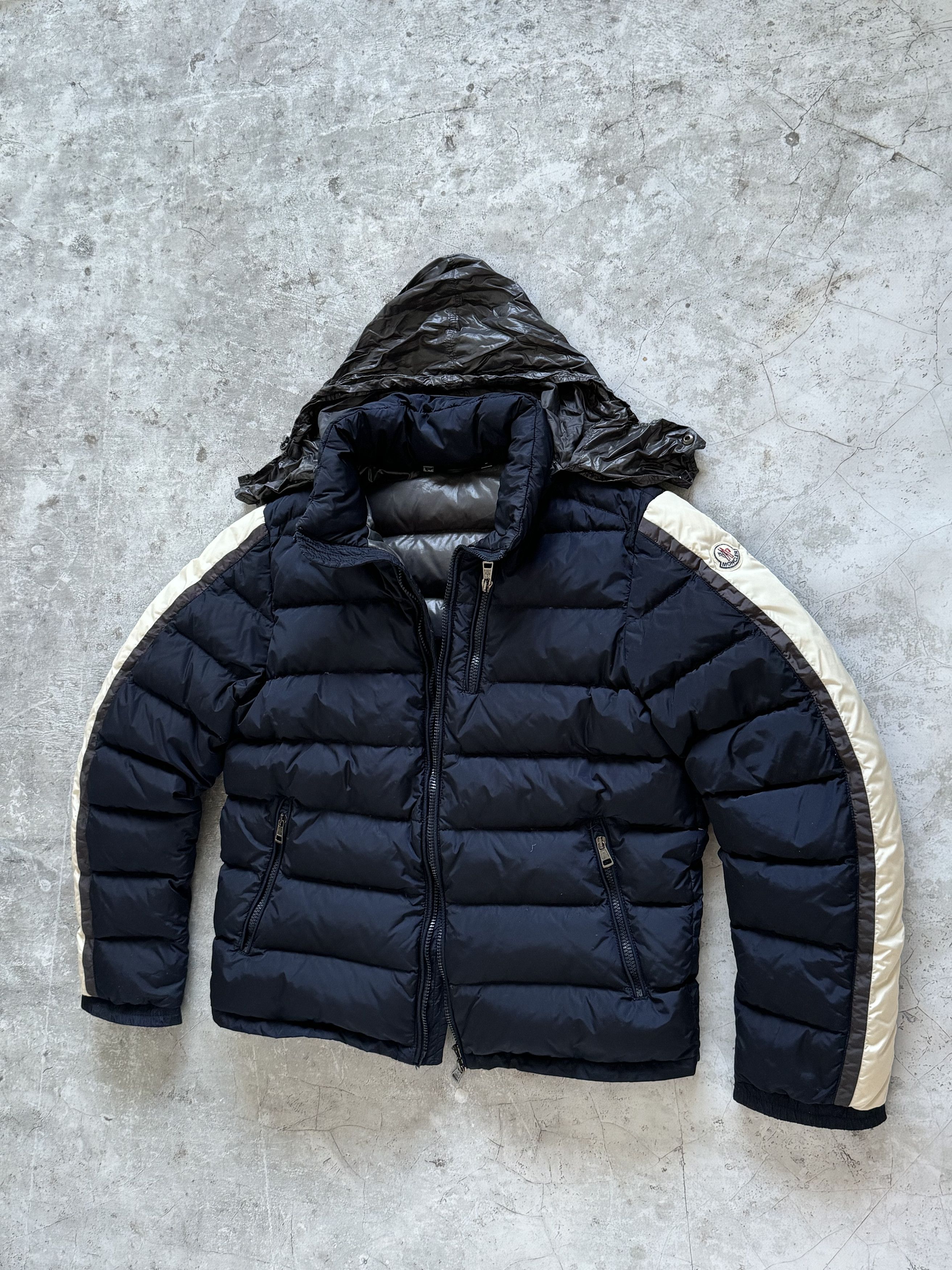 Moncler Moncler Sartre puffer jacket Size US L / EU 52-54 / 3 - 2 Thumbnail