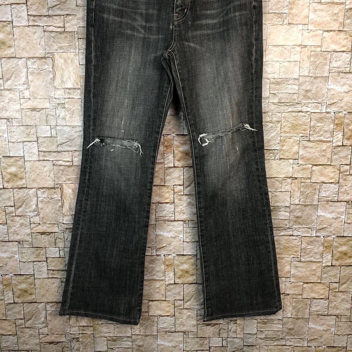 Japanese Brand Uniqlo japan Black ripped Distressed Denim Pants #A1012 Size US 28 / EU 44 - 3 Thumbnail