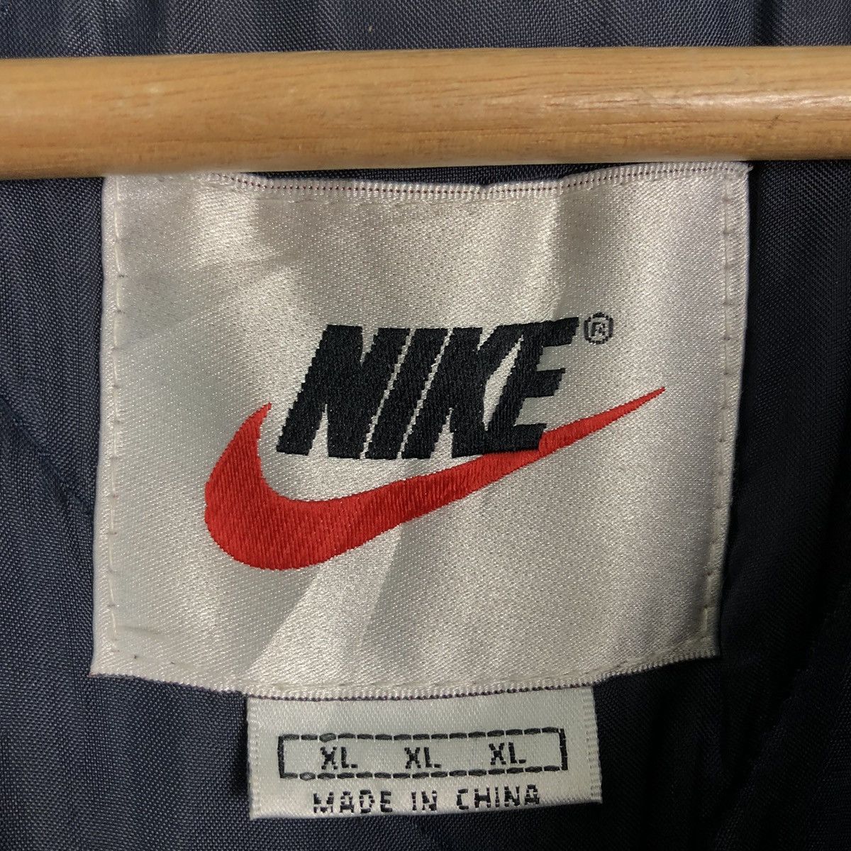 Nike 🔥90’s Sun Faded Style Vintage Nike Jacket Big Swoosh Size US XL / EU 56 / 4 - 11 Thumbnail