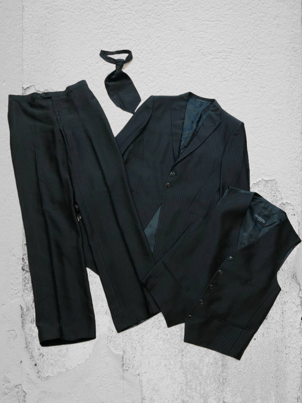 Carlo Pignatelli Vintage Suit Carlo Pignatelli black luxury Y2K Size 52R - 1 Thumbnail