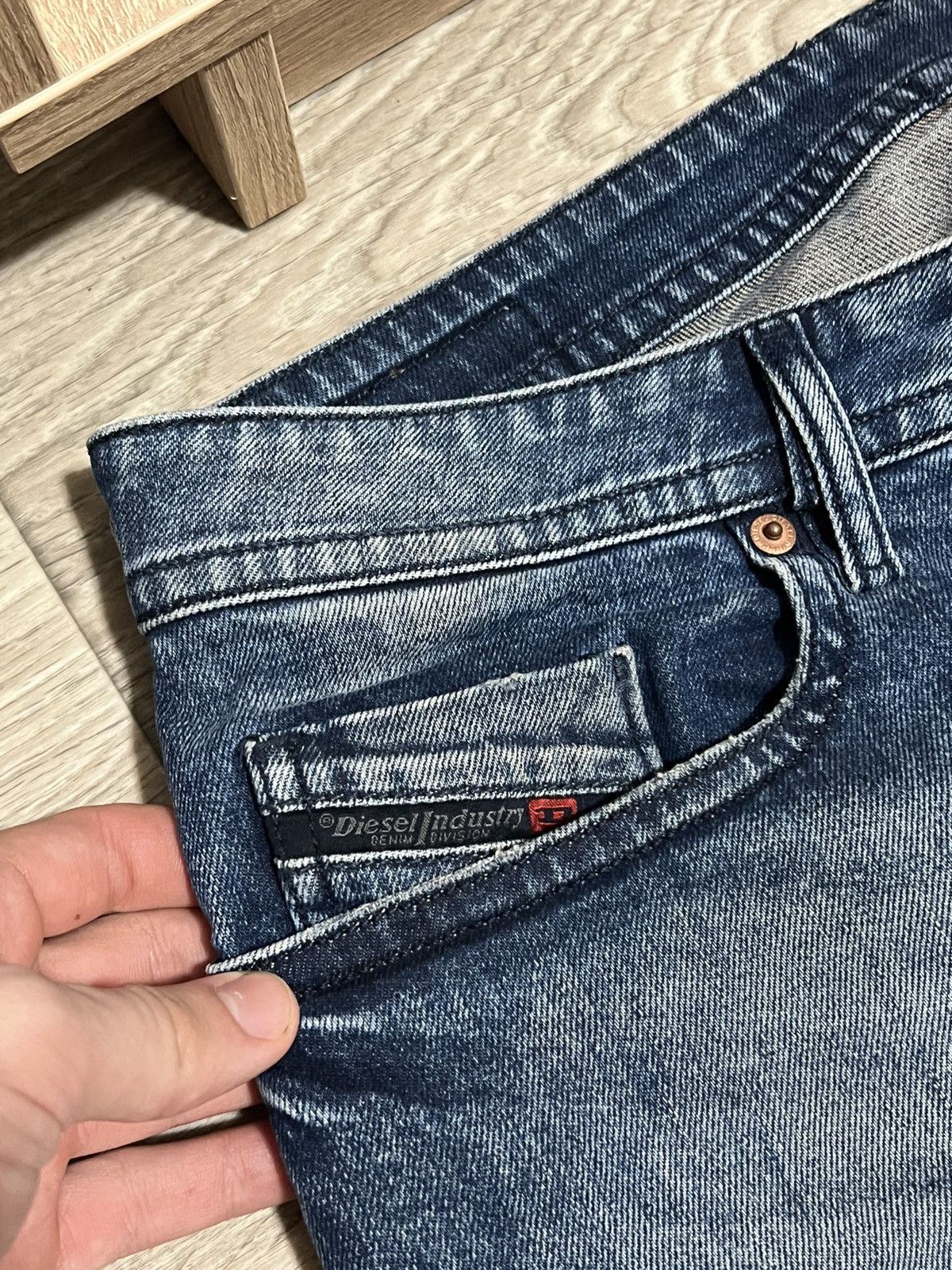 Diesel × Japanese Brand Jeans Diesel Buster distressed washed denim skinny pants Size US 31 - 6 Thumbnail