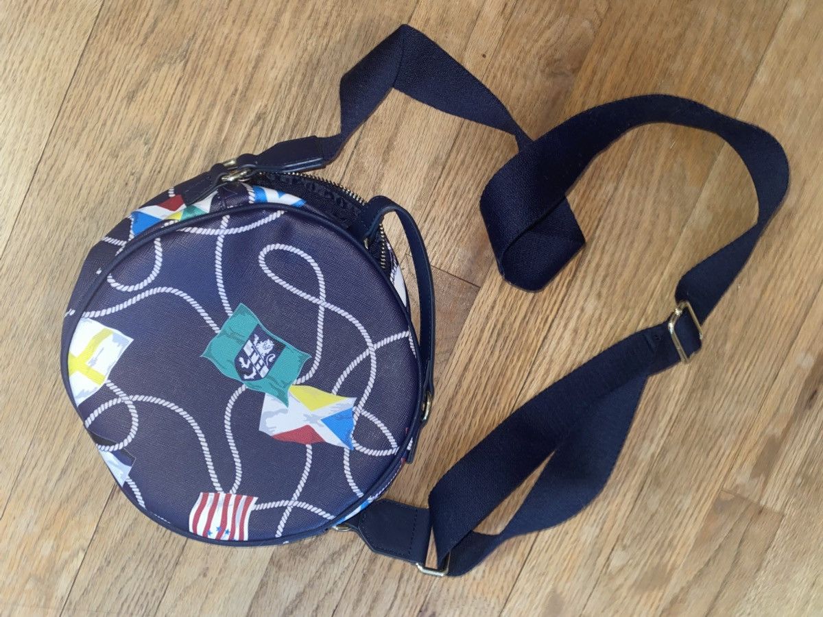 Tommy Hilfiger Tommy Hilfiger Round Crossbody Purse Size ONE SIZE - 1 Thumbnail