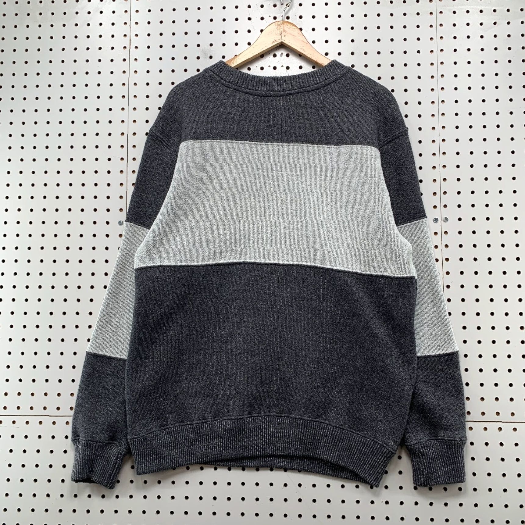 Vintage VINTAGE Renegade Michigan Tahquamenon Falls Sweater Mens M Gray Knit Pullover Casual Winter Nature Outdoor Size US M / EU 48-50 / 2 - 3 Thumbnail