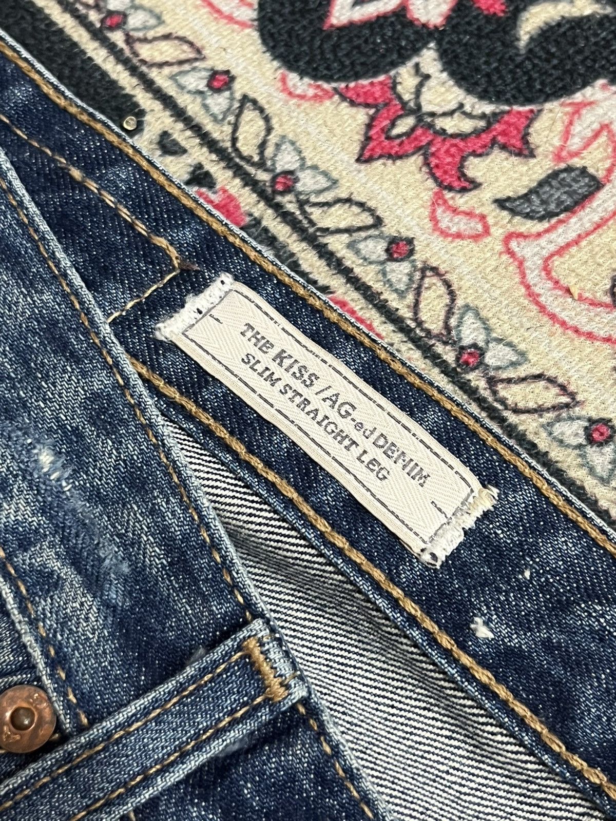 AG Adriano Goldschmied Adriano Goldschmied “The Kiss” Slim Straight Blue Faded Jean Size 27" / US 4 / IT 40 - 7 Thumbnail
