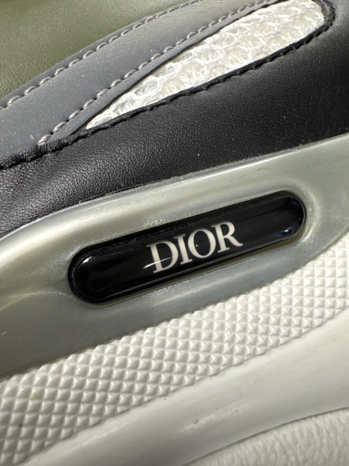 Dior DIOR B22 PETER DOIG OLIVE Size US 11 / EU 44 - 8 Thumbnail