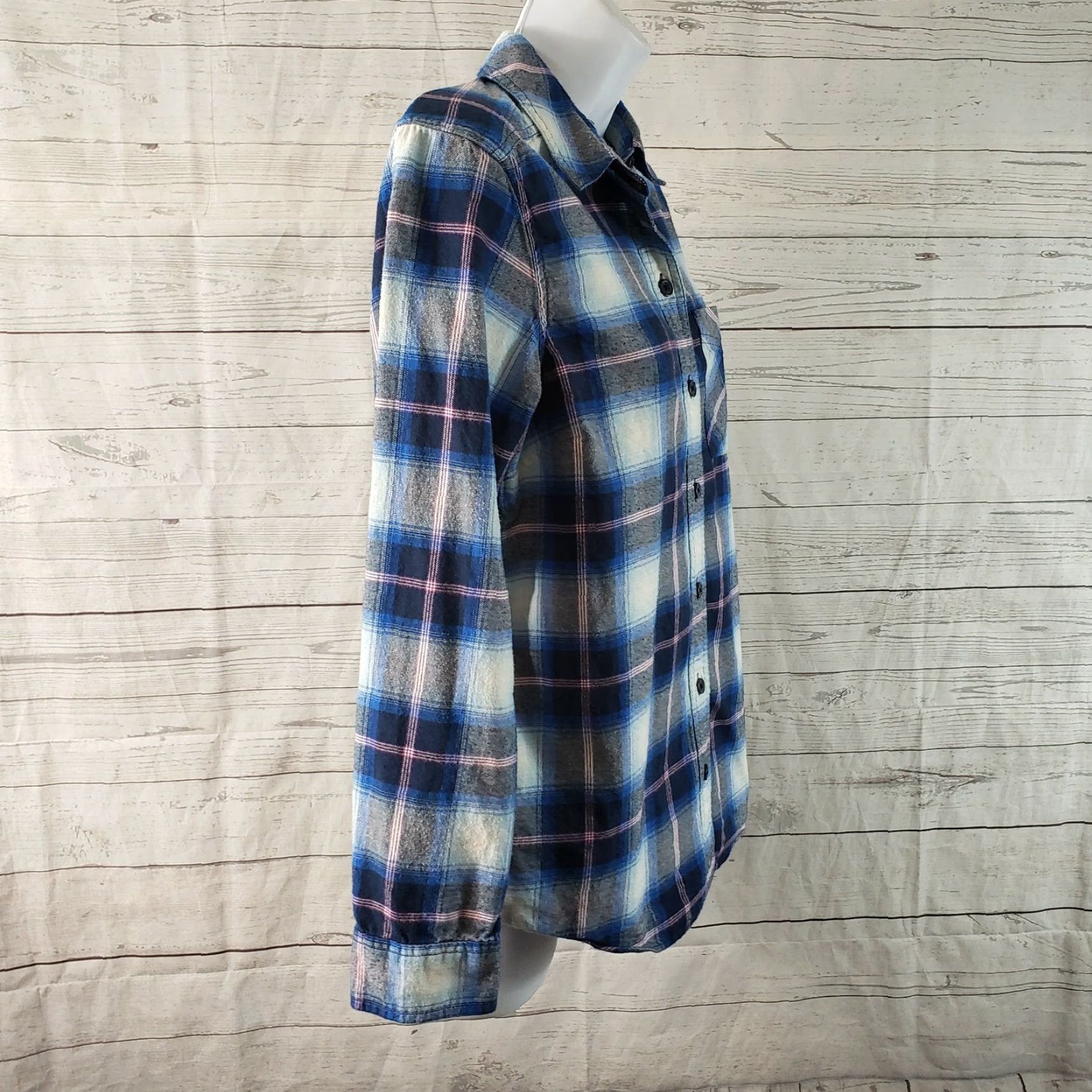 Eddie Bauer Eddie Bauer Womens Button Front Shirt Blue Plaid Cotton S Button-Up Shirt Womens Small Blue Plaid Cotton Size S / US 4 / IT 40 - 3 Thumbnail