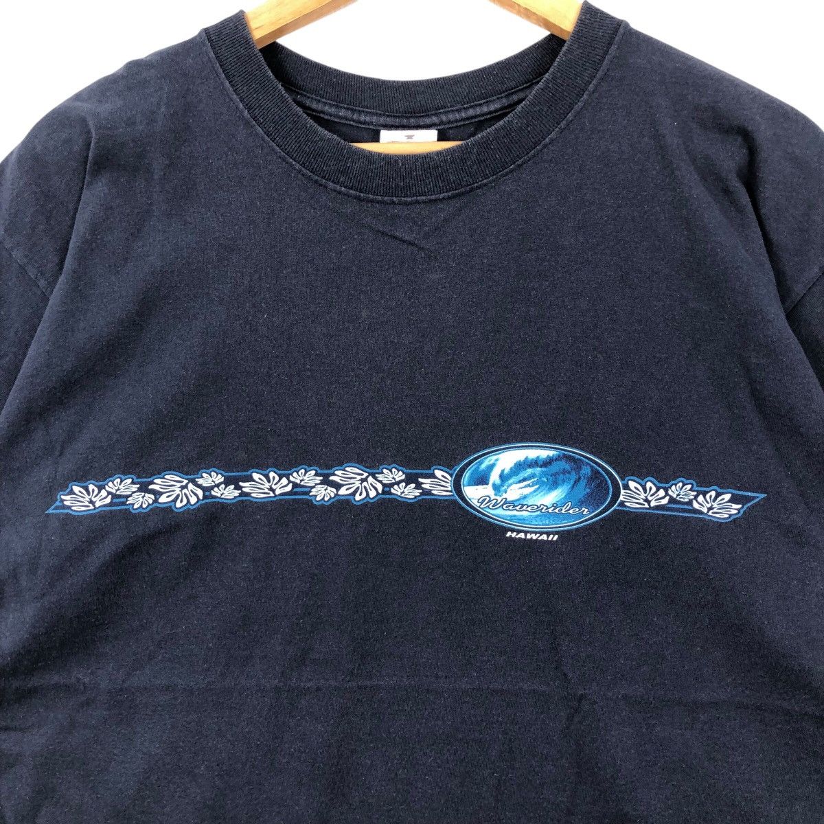 Vintage Vintage WAVERIDER Hawaii T Shirt Surfing Size L Size US L / EU 52-54 / 3 - 3 Thumbnail