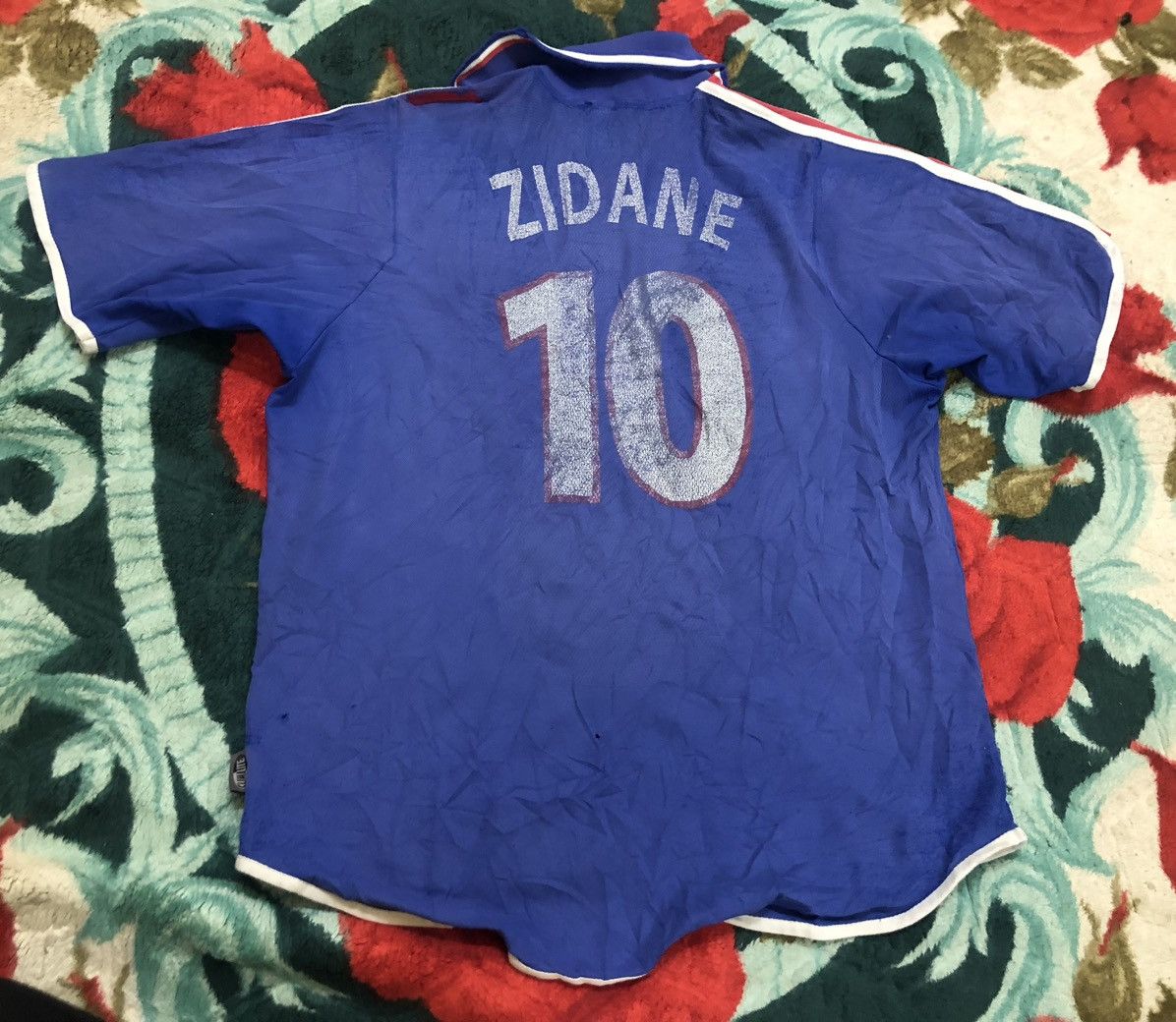 Adidas HOME FRANCE JERSEY ZIDANE NO 10 SIZE L 1999-2002 Size US L / EU 52-54 / 3 - 2 Thumbnail