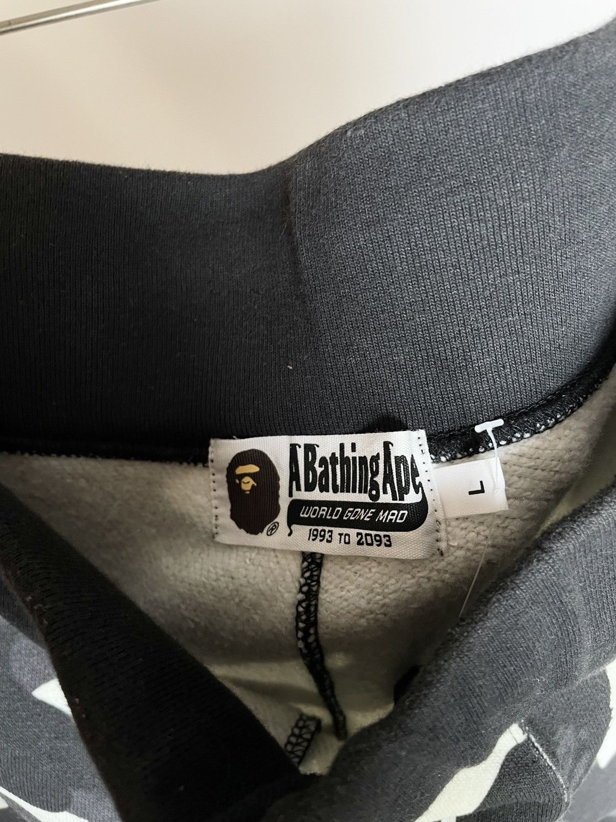 Bape BAPE 🌎 Glow in the dark sport camo sweat pants made in Japan Size US 32 / EU 48 - 11 Thumbnail