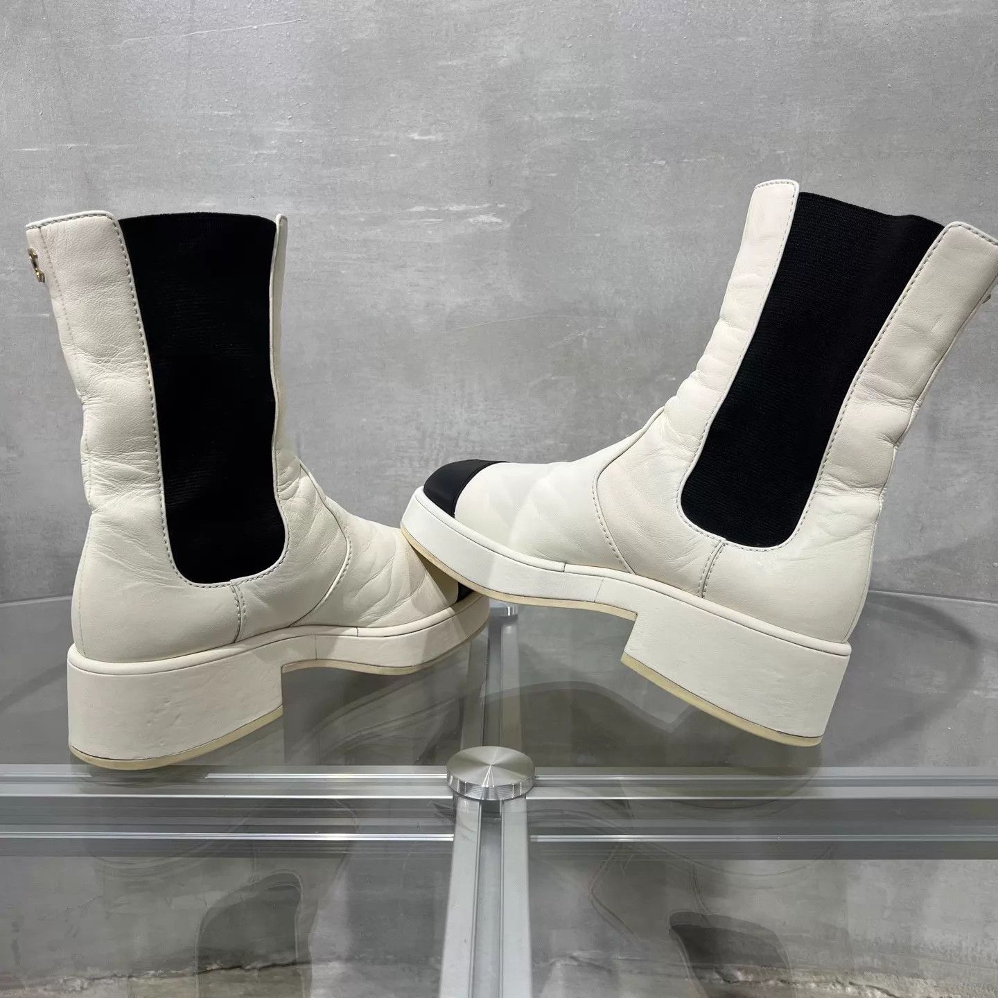 Chanel Chanel Black & White Lambskin Short Boots 37 Size US 6.5 / IT 36.5 - 5 Thumbnail