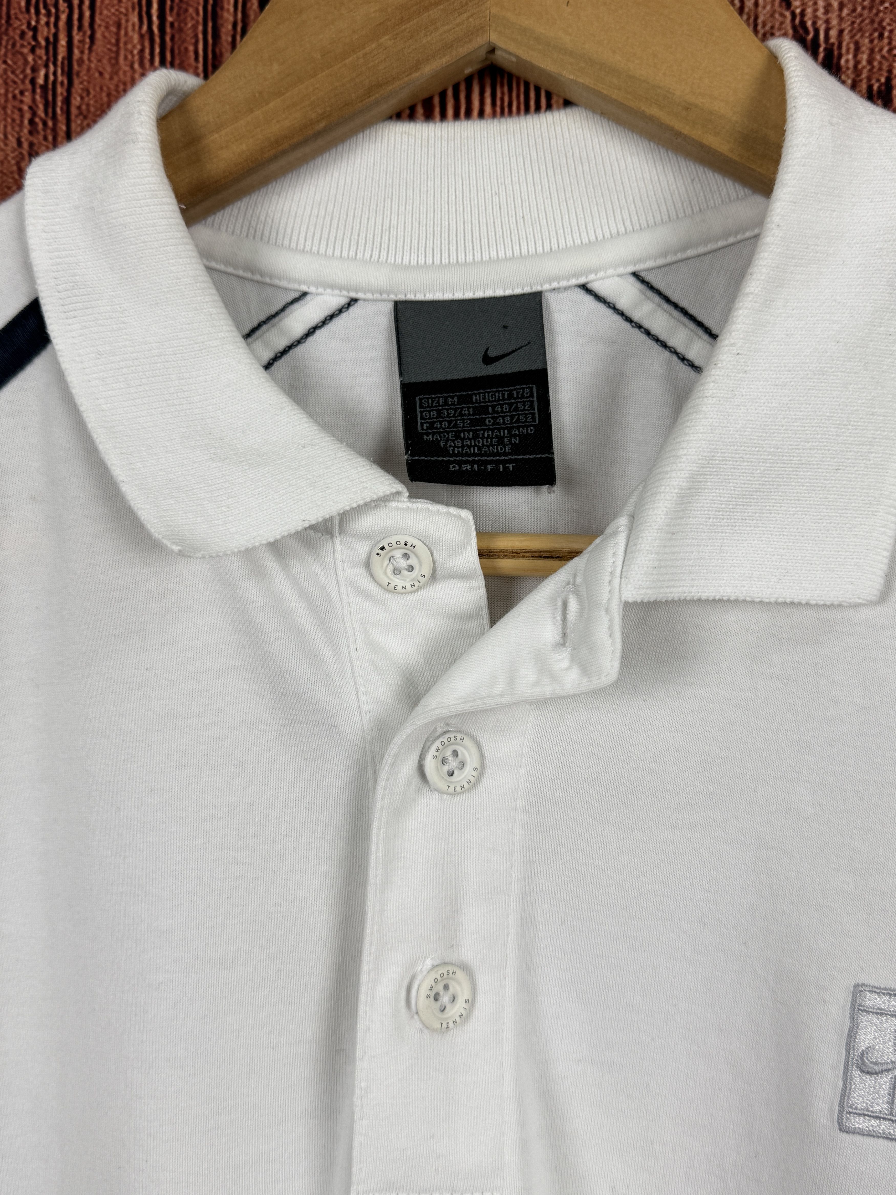Nike Vintage NIKE Tennis Court White Polo Dri-Fit T Shirt Size US M / EU 48-50 / 2 - 5 Thumbnail