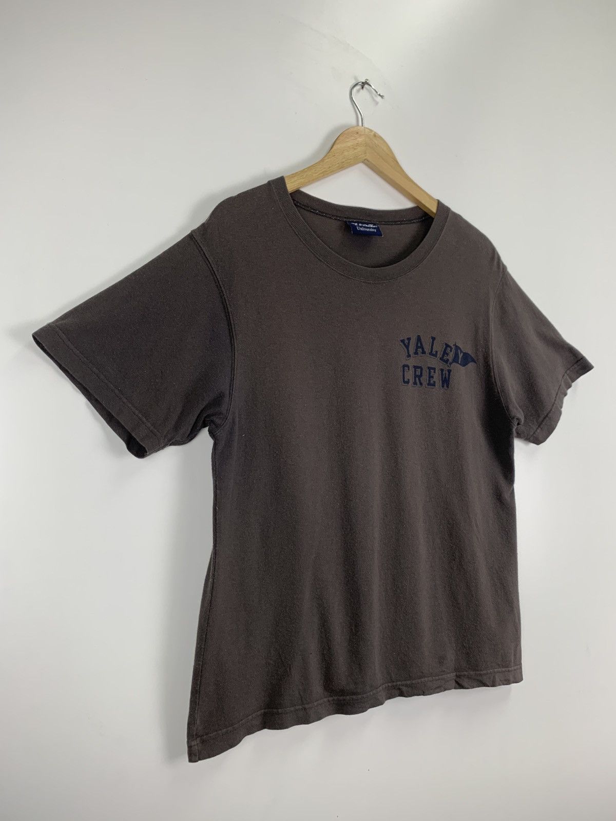 Vintage Yale University tee Size US S / EU 44-46 / 1 - 5 Thumbnail