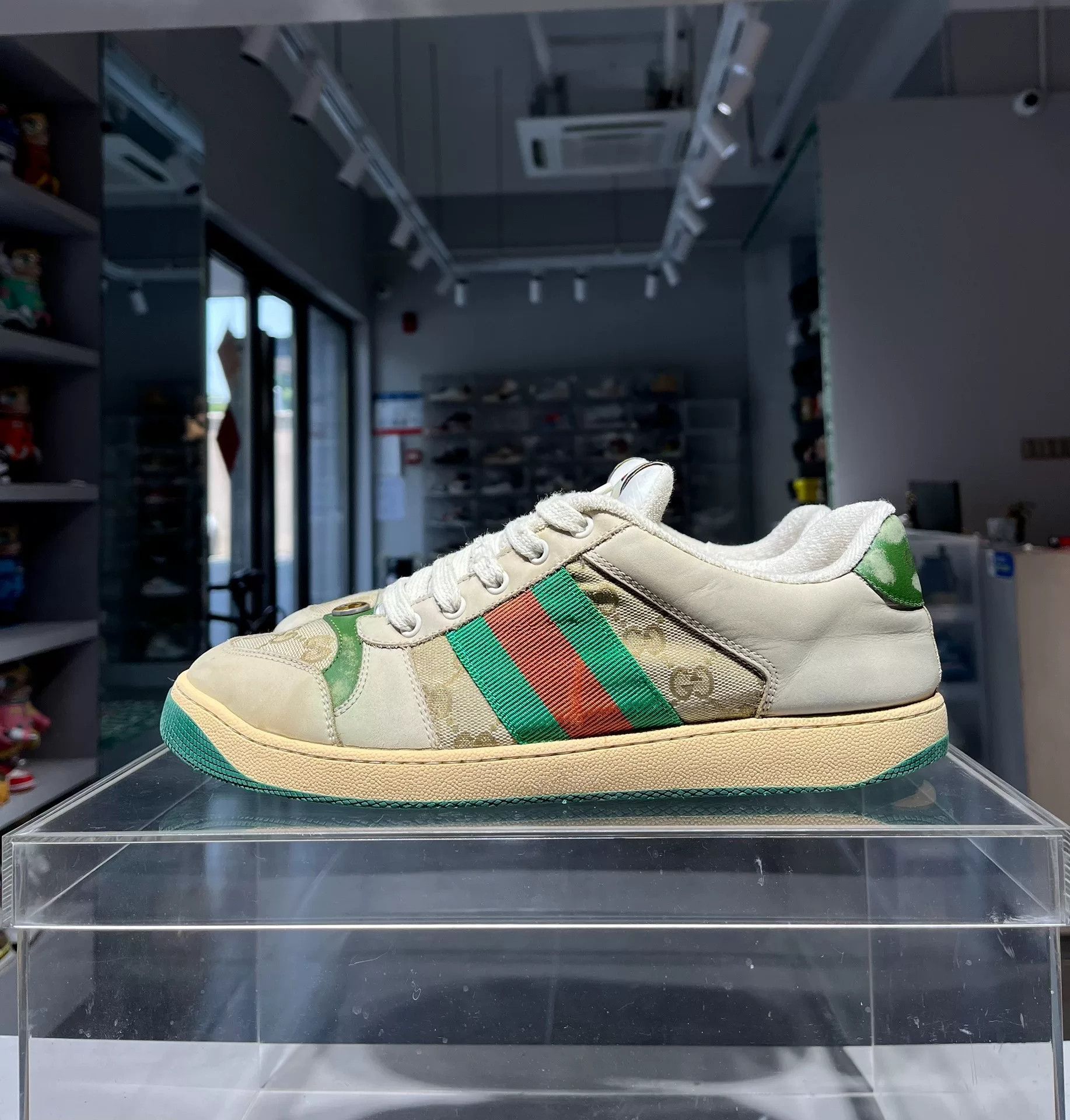 Gucci Gucci Lowtop Sneakers 10 Men Size US 10 / EU 43 - 1 Thumbnail