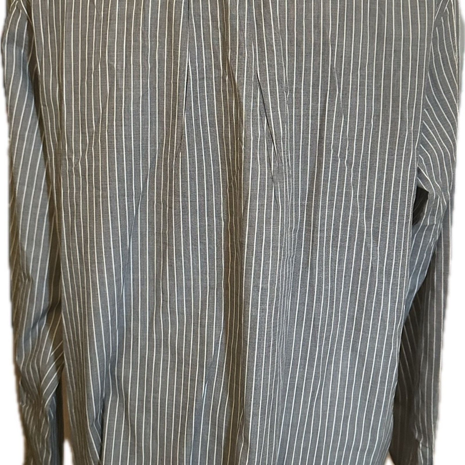 Croft & Barrow Croft & barrow Men's dress shirt 161/2 /35/35 Size US M / EU 48-50 / 2 - 3 Thumbnail