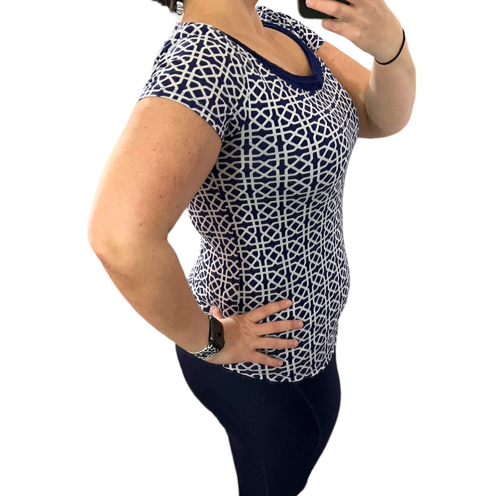 Ann Taylor Celtic Knot Patterned Sheer Round Neckline Short Sleeve Tee Size S / US 4 / IT 40 - 4 Thumbnail