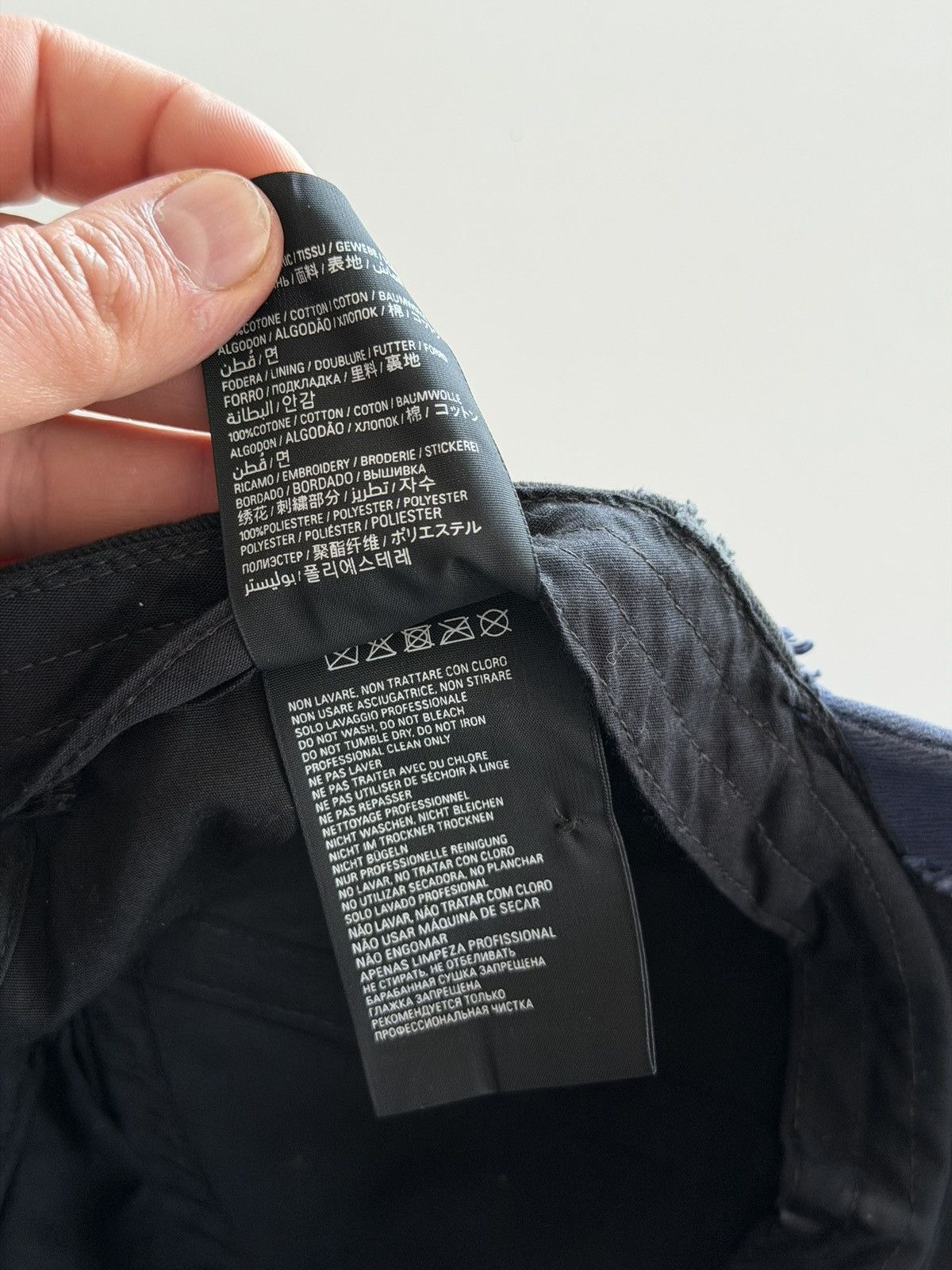 Balenciaga *RARE* BALENCIAGA DEMNA ATELIER PARIS UPCYCLED FEMME LOGO BB Size ONE SIZE - 9 Thumbnail