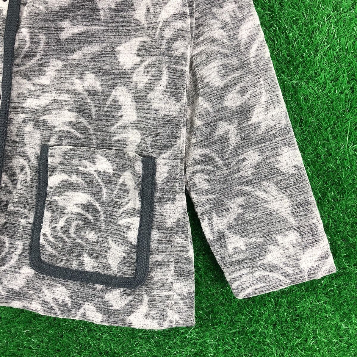 Japanese Brand × Vintage Vintage 90's Gracious Fullprint Jacket Button up Size M / US 6-8 / IT 42-44 - 3 Thumbnail