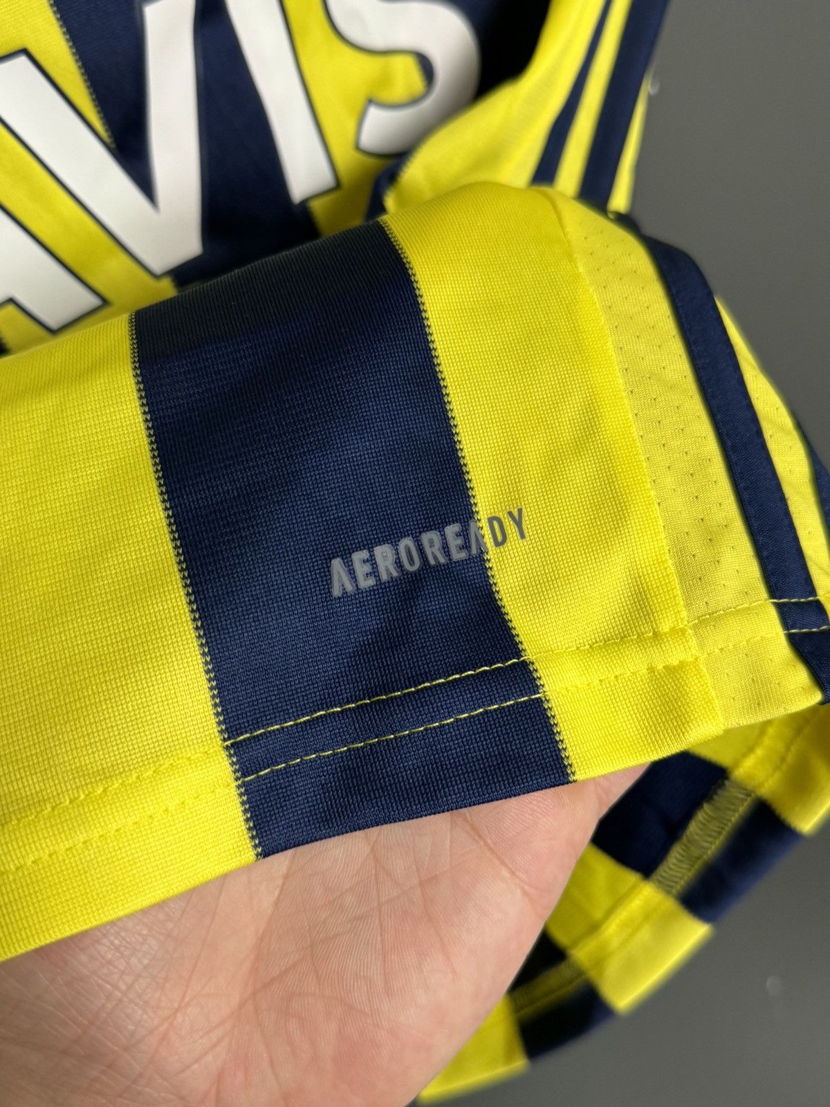 Adidas KIDS New Fenerbahce 20/21 Home Football Jersey T-Shirt Size US XS / EU 42 / 0 - 7 Thumbnail