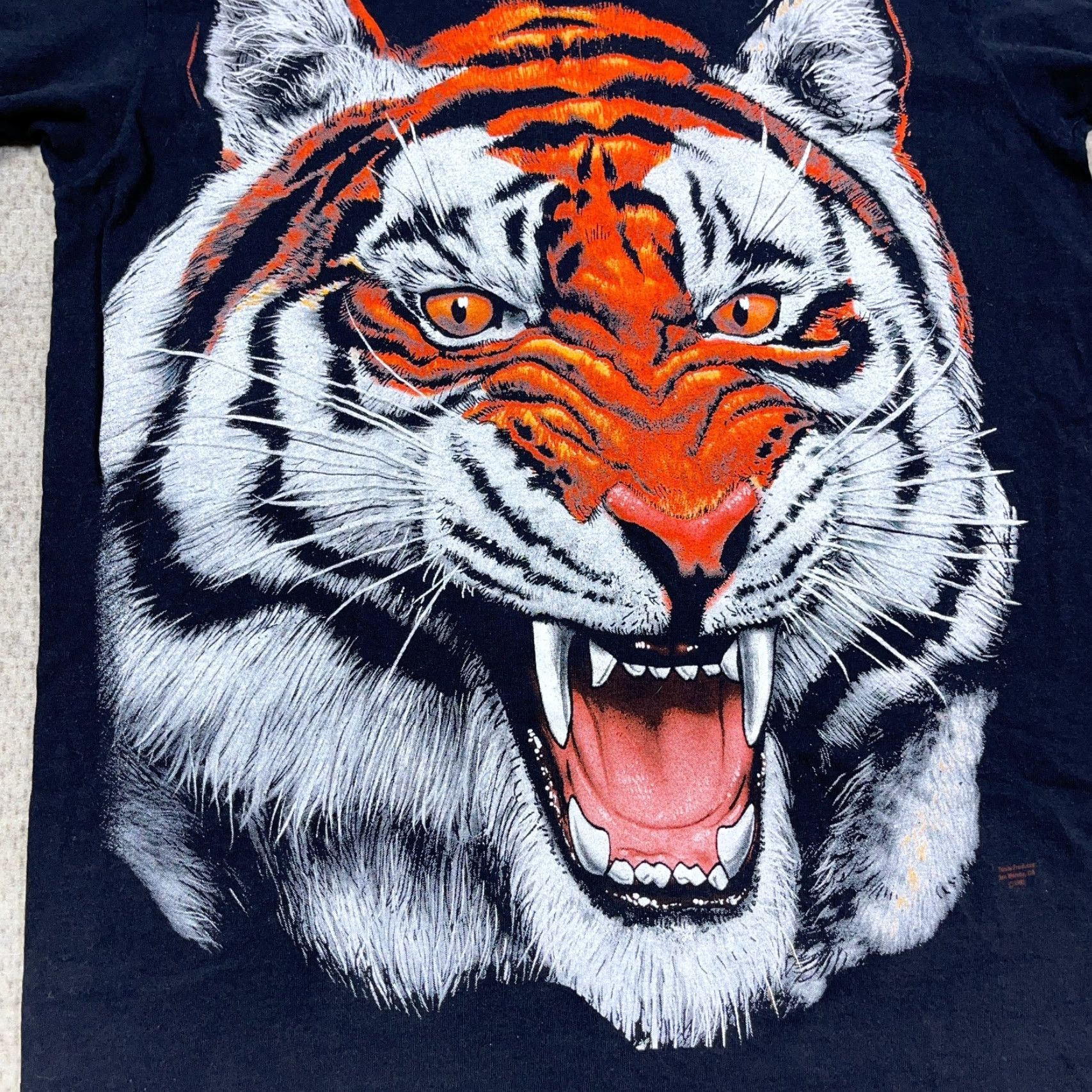 Vintage VINTAGE Trinity Nature Shirt Men L Black Bengal Tiger Print 90s Graphic Print Crew Neck Short Sleeve T-Shirt N/A Size US L / EU 52-54 / 3 - 4 Thumbnail