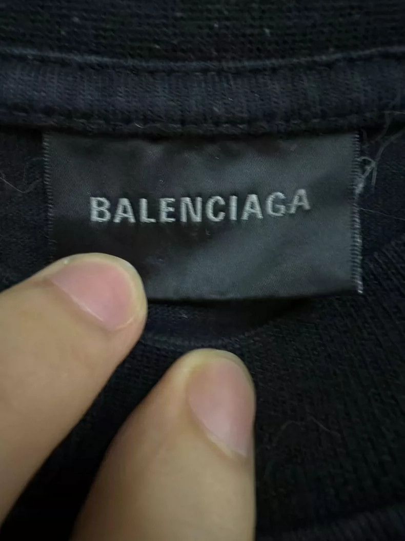 Balenciaga Balenciaga Spray Short Sleeve Size US XS / EU 42 / 0 - 3 Thumbnail