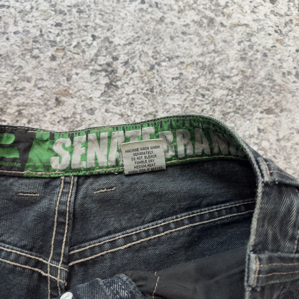 Vintage Thrashed Faded Distressed Y2K Jean Shorts Jorts ERD Grunge Size US 29 - 4 Thumbnail