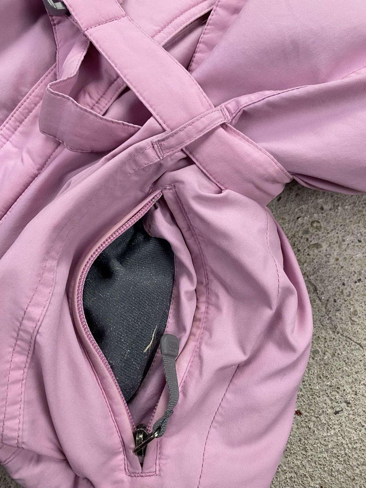 The North Face The north face puffer pink jacket with faux fur hood Size M / US 6-8 / IT 42-44 - 12 Thumbnail