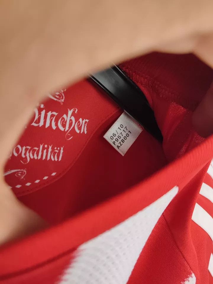 Adidas FC Bayern Munich FOOTBALL SHIRT SOCCER JERSE Home 10/11 Size US L / EU 52-54 / 3 - 7 Thumbnail