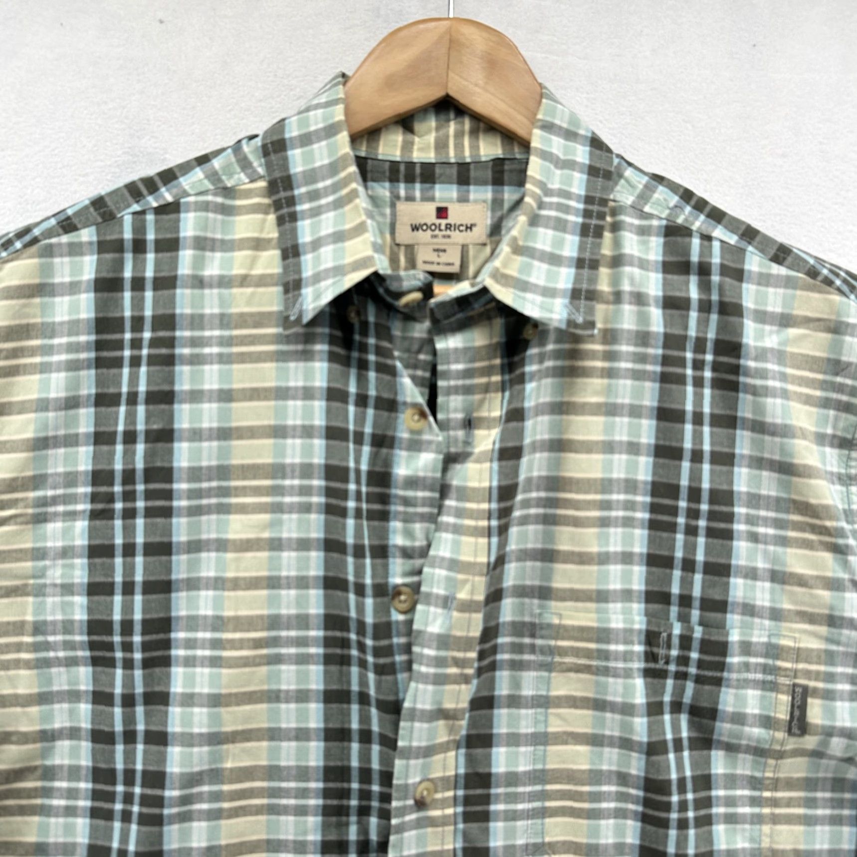 Vintage Woolrich Shirt Mens Large Green Blue Plaid Short Sleeve Button Front Cotton Size US L / EU 52-54 / 3 - 2 Thumbnail